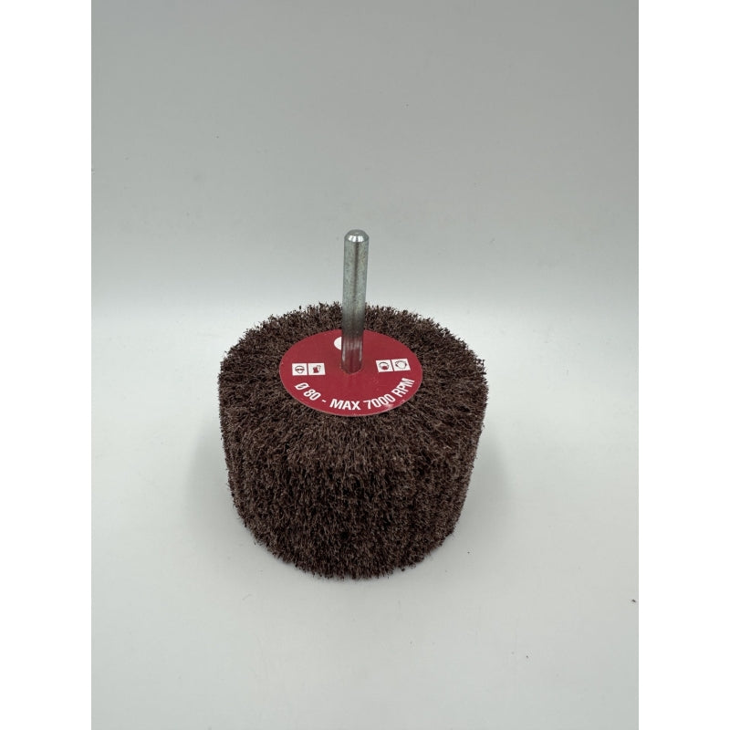 Roue à lamelles non-tissées sur tige Grit.®
